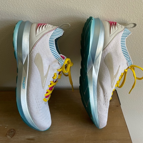 SOLD - Picture 5 of 5